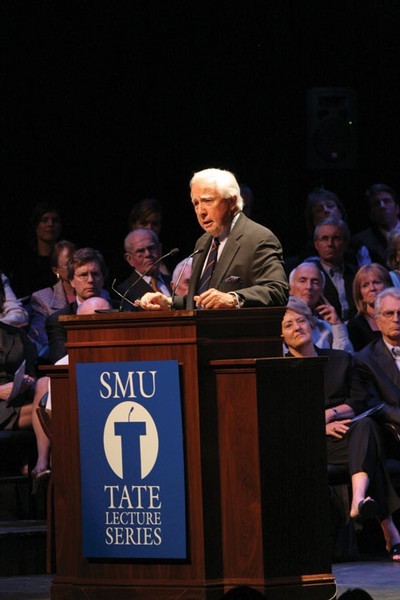  McCullough speaks at Tate Lecture