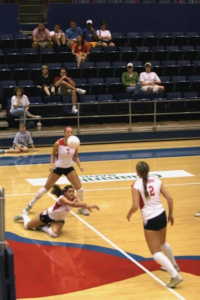  SMU Volleyball downs UCF in four