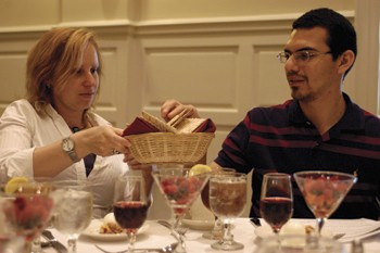 Hillel hosts Seder dinner