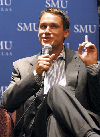 Marcus Buckingham responds to a question during the Turner Construction Student Forum of the Tate Lecture Series on Tuesday. Buckingham, best known to SMU for StrengthsQuest, visited with students before the nighttime forum.