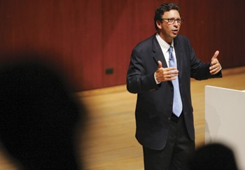 Frank Sesno speaks to students about media ethics at the Sammons Media Ethics Lecture held in the Caruth Auditorium Wednesday night. Sesno, a professor at George Washington University and special correspondent for CNN spoke on a variety of ethical issues and answered questions from the audience.
