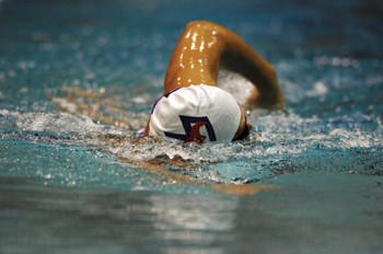The Mens swimming and diving team will look to go 3-0 on the season this weekend.