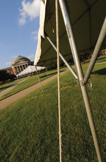 SMU prepares for Family Weekend, tailgating