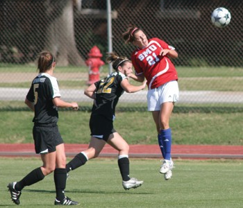 SMU freshman defender Vicky Ascencio goes up for a header against USM on Sunday afternoon.