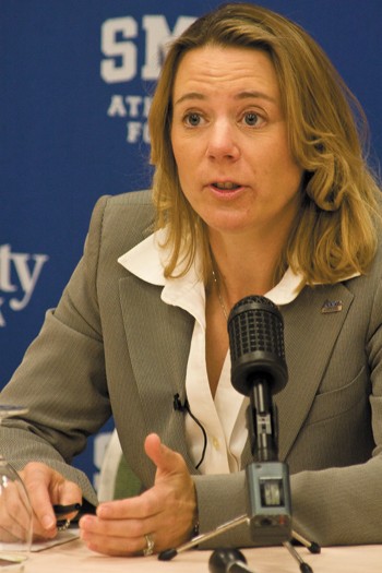 Eight-time LPGA Player of the Year Annika Sorenstam takes questions at the SMU Athletic Forum Luncheon Thursday morning at the Hilton Anatole in Dallas.