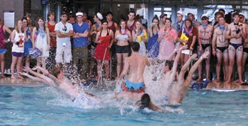 Delta Gamma's Anchor Splash draws crowd