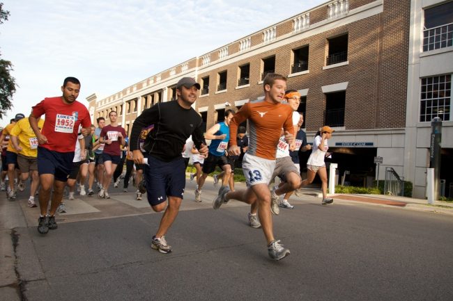 Nearly 60 participants turned out for the SMU Law Schools Race Judicata benefiting breast canser on Saturday, Oct. 3, 2009. Photo courtesy of Ben Nicholson