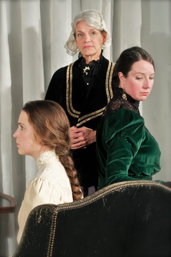 Fiona Robberson, Laura Jorgenson, Shannon Kearns-Simmons star in Easter at Undermain Theatre through May 14.