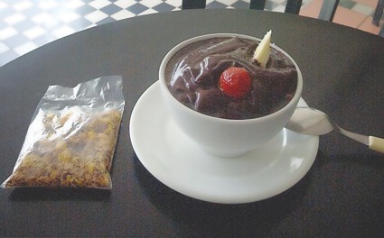 The juice and pulp of açaí fruits (Euterpe oleracea) are used in various juice blends, smoothies, sodas, and other beverages. Açaí has become popular in southern Brazil where it is consumed cold as açaí na tigela (“açaí in the bowl”), mostly mixed with granola.