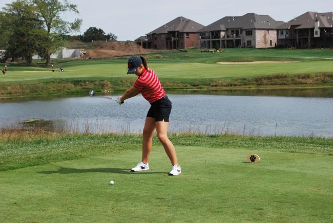 SMU+golfer+Alexandra+Rossi+about+to+tee+off+at+a+competition.