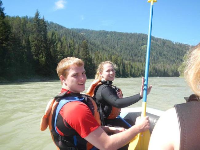 SMU student Laura Sullivan rafts in Wyoming in 2012 with her brother (Photo via Facebook).