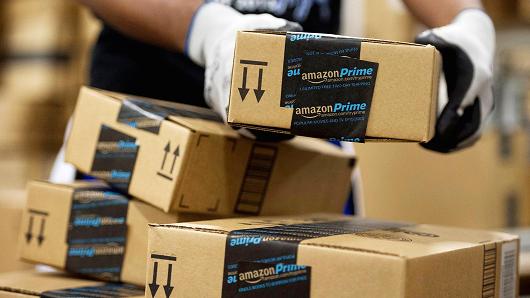 Students rely on Amazon Prime deliveries