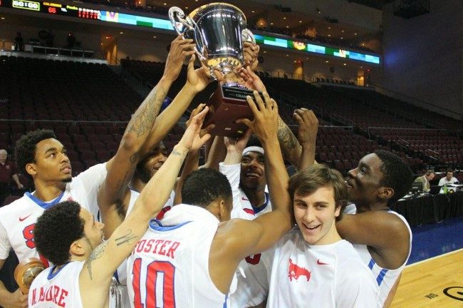 The SMU mens basketball team with the 2015 Continental Tire Las Vegas Classic Trophy Photo credit: SMU Athletics
