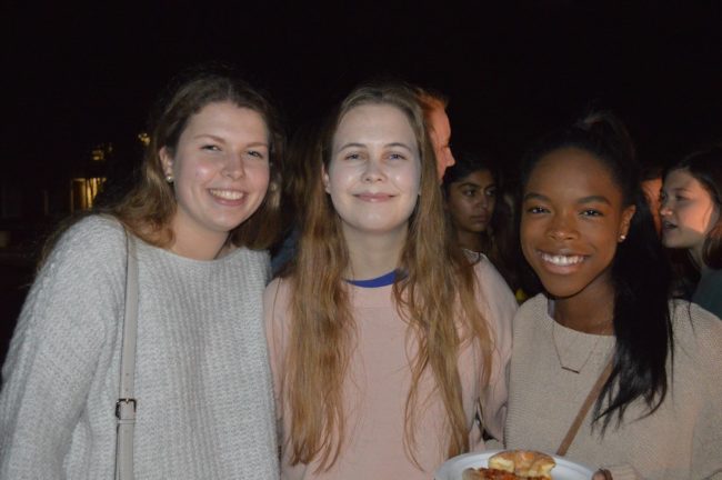 Three SMU freshmen enjoy eating free food and meeting girls in sororities at the Panhellenic Pop-Up. Photo credit: Harriette Hauske