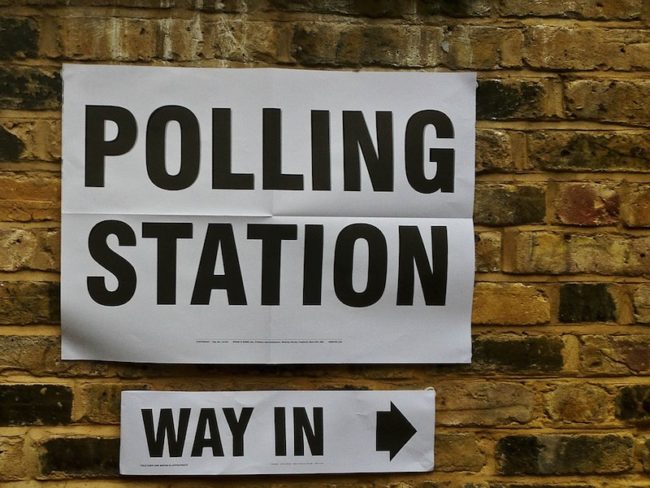 Polling station sign. Photo credit: Creative Commons
