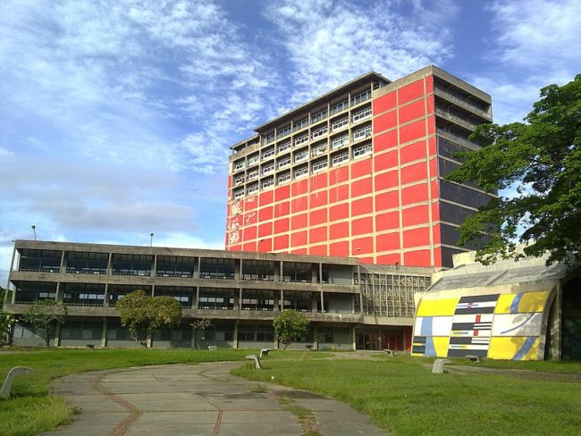 Biblioteca_Central_UCV.jpg