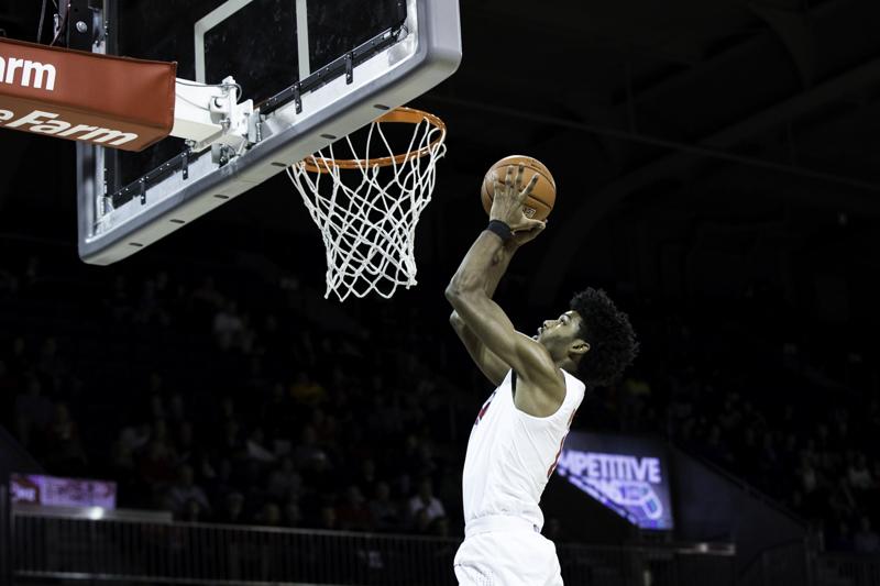SMU drops fourth straight, falling 71-65 to UCF
