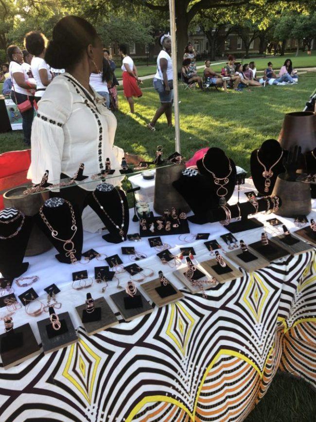 Curlchella vendors