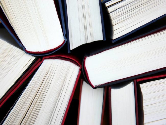 Books for Less: The 10 Best Sites to Buy College Textbooks