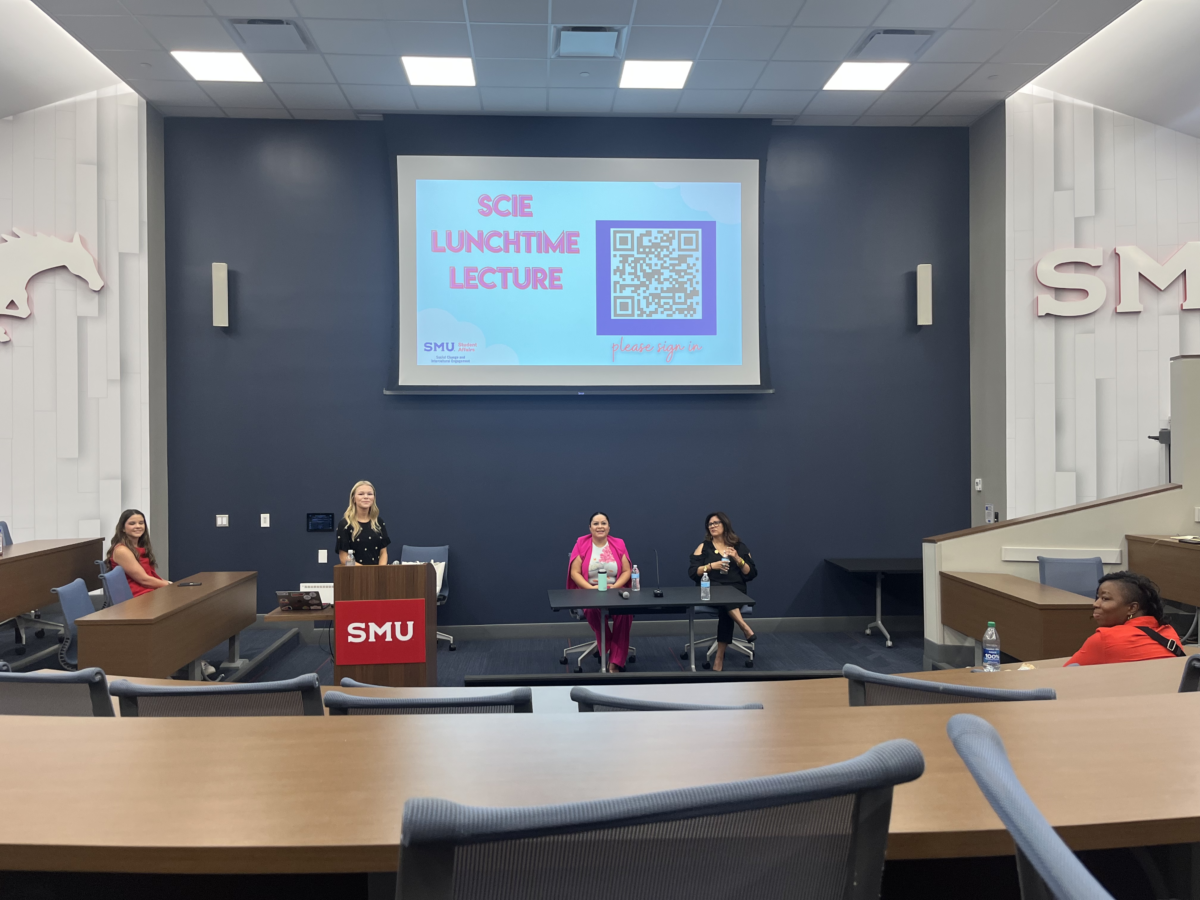 Iris Diaz and Desiree Scott speak to SMU students.