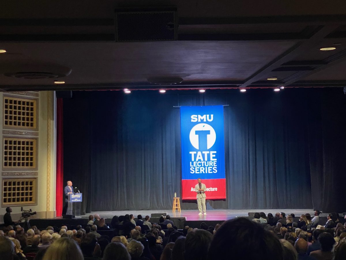 Thurston speaks to students, alumni and Dallas residents at Novembers Tate Lecture.