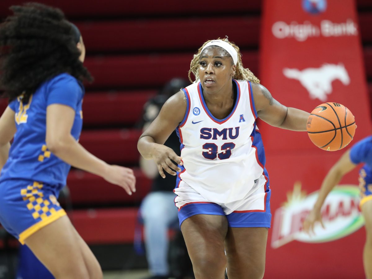 Forward Chantae Embry defends the ball against UC Riverside.