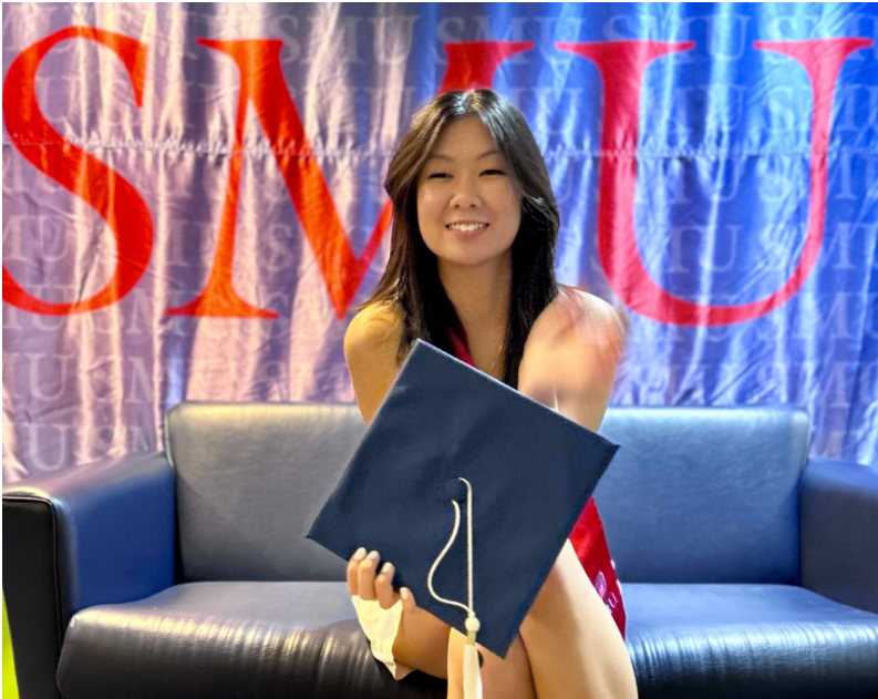 Senior Saki Teng saying goodbye to the SMU Newsroom