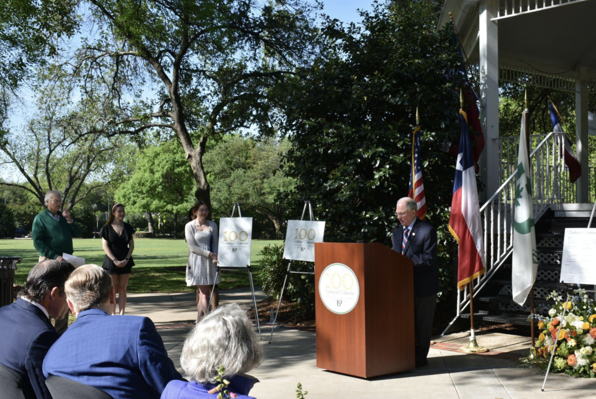 Mayor Stewart speaks at the 100th Anniversary Dedication Ceremony.